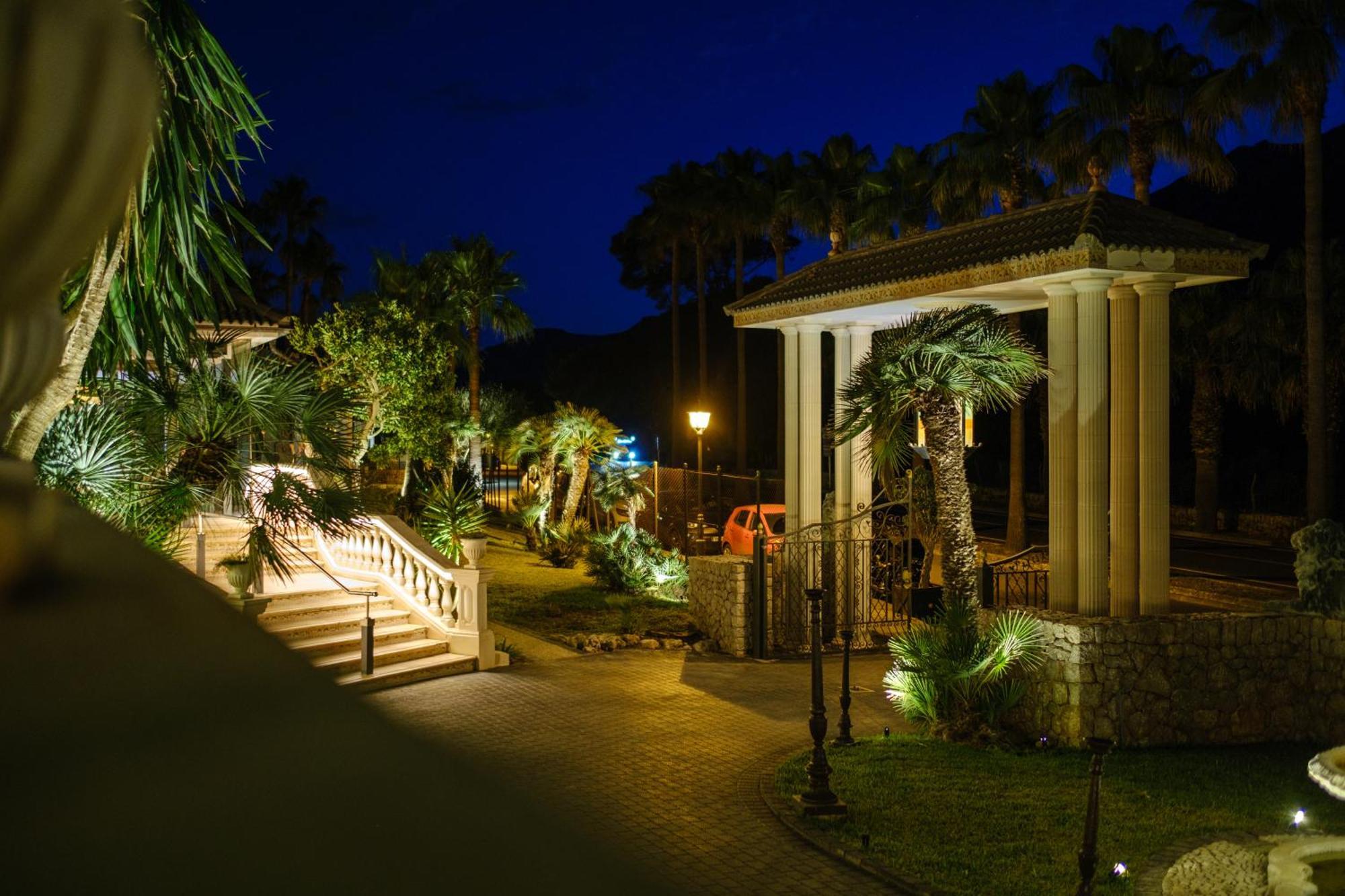La Moraleja The Quiet Hotel - Adults Only Cala de Sant Vicenc Exterior foto